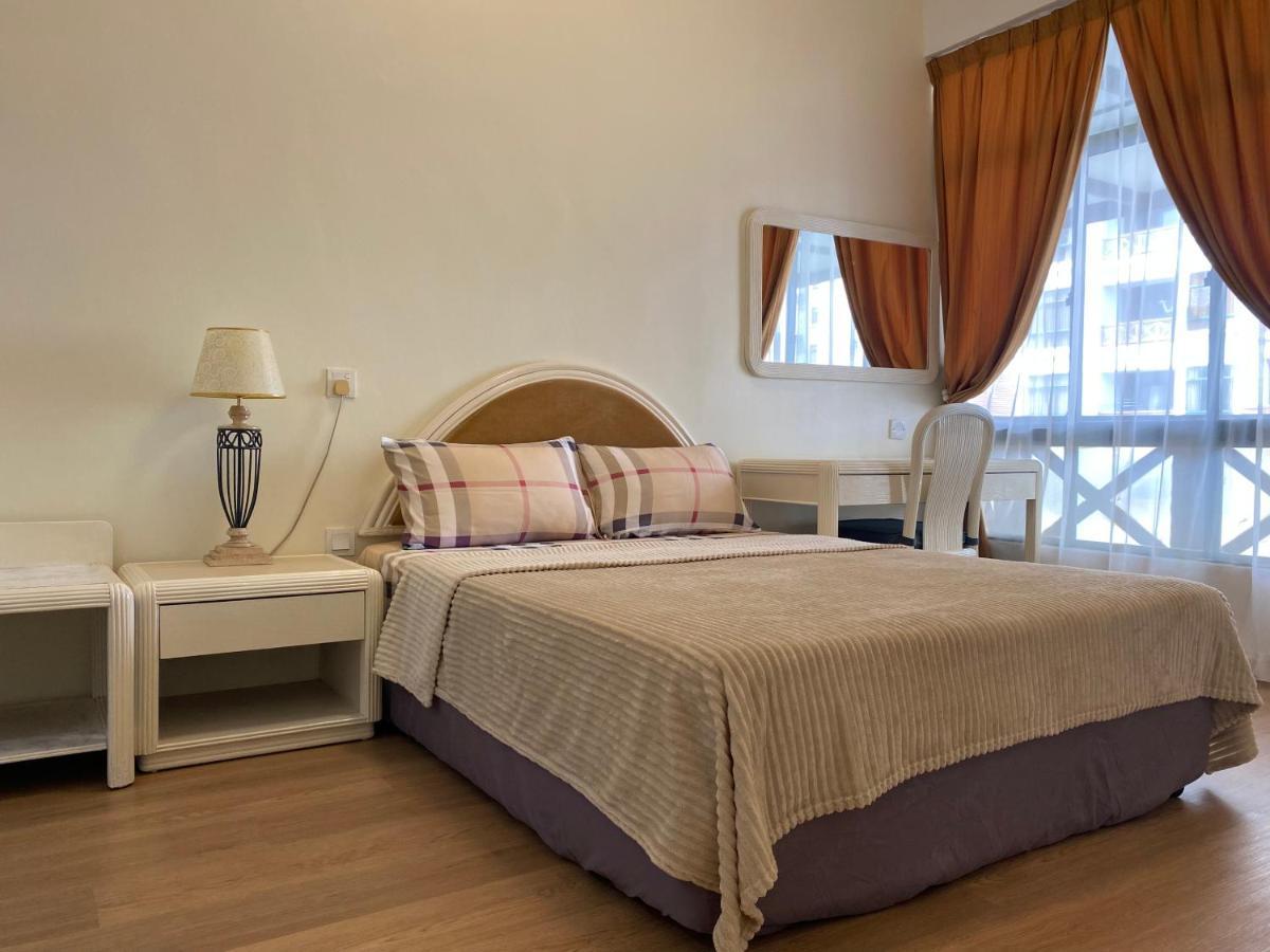 Lovely 1-Bedroom Condo With Facilities Malacca Esterno foto