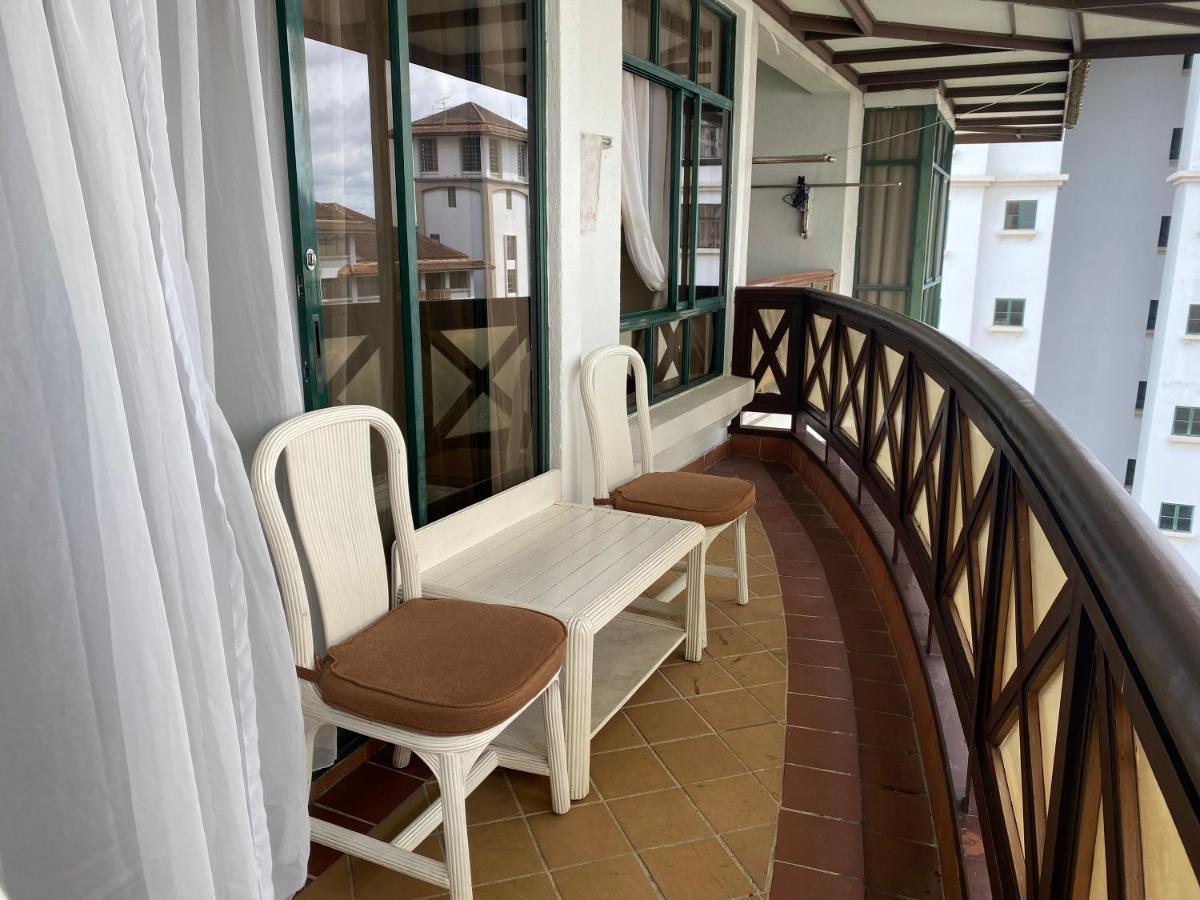 Lovely 1-Bedroom Condo With Facilities Malacca Esterno foto